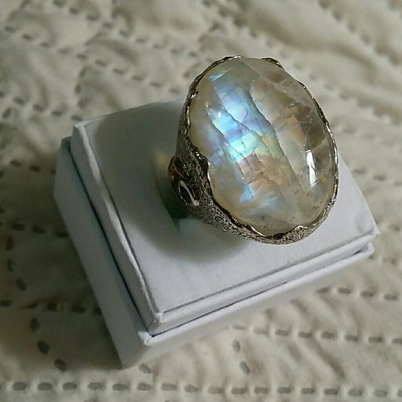 Estate Jewelry - Estate Huge 21mm X 28mm Genuine Labradorite Ring